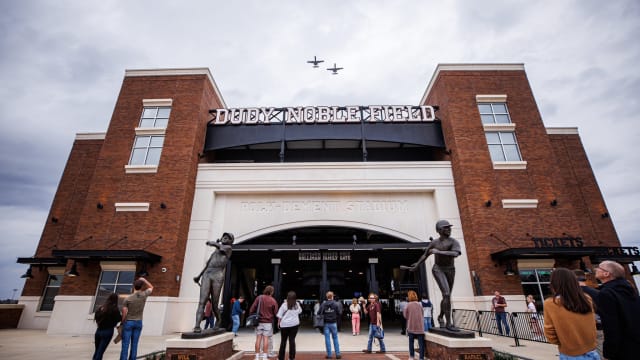 Dudy Noble Field